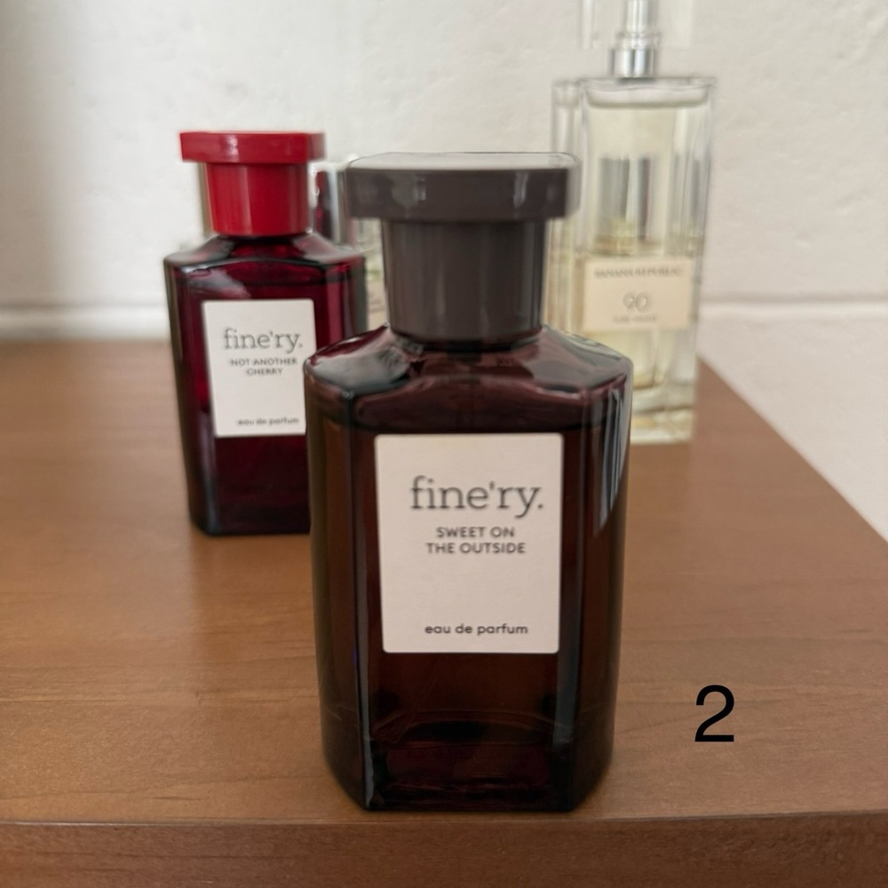 fine'ry. Fragrance Perfume SWEET ON THE OUTSIDE
